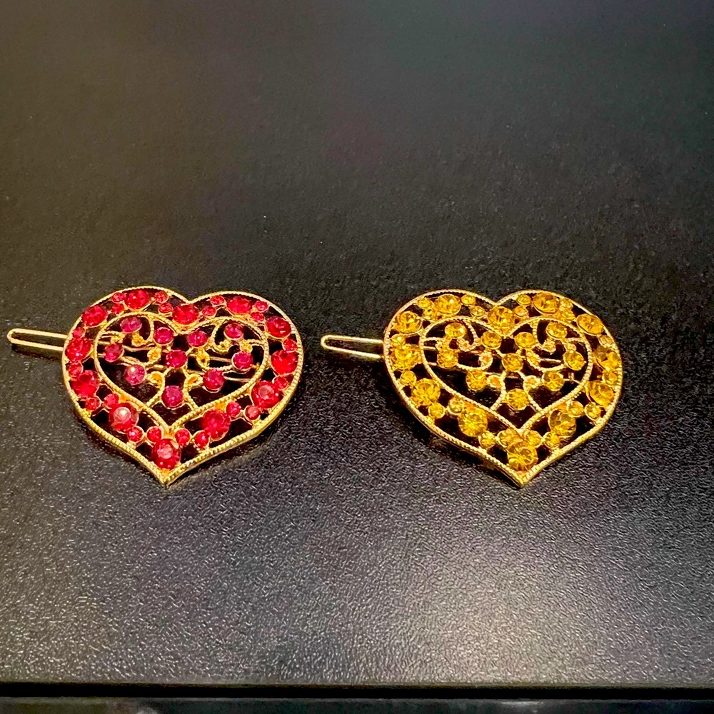 2 Hair Clips same Heart Designs